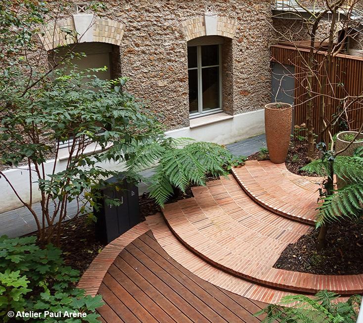 Les courbes s'invitent au cœur du jardin